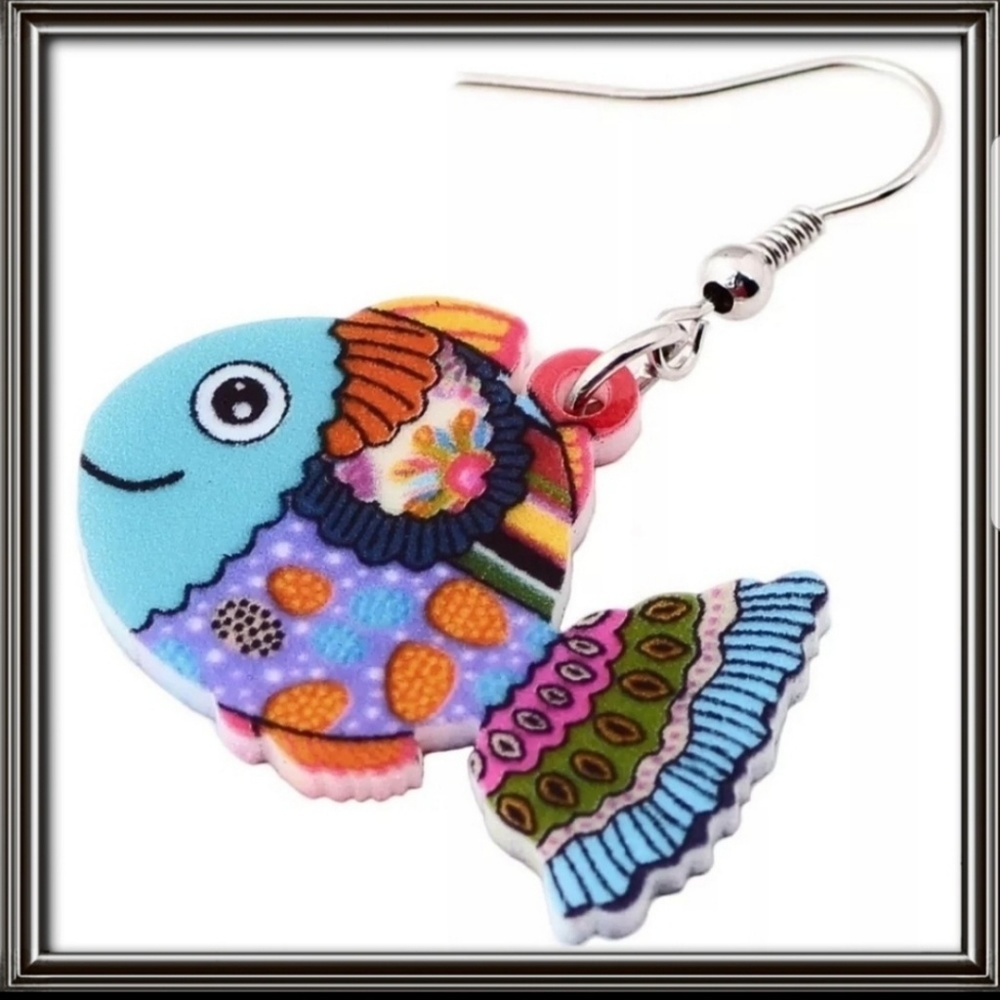 Bright Fish Earrings - Picture 3 of 3
